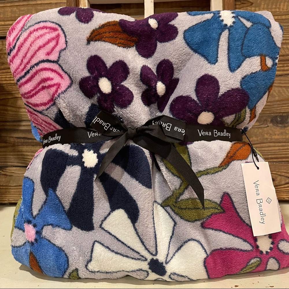 Vera Bradley Bengal Lily Fleece Throw Blanket NWT New